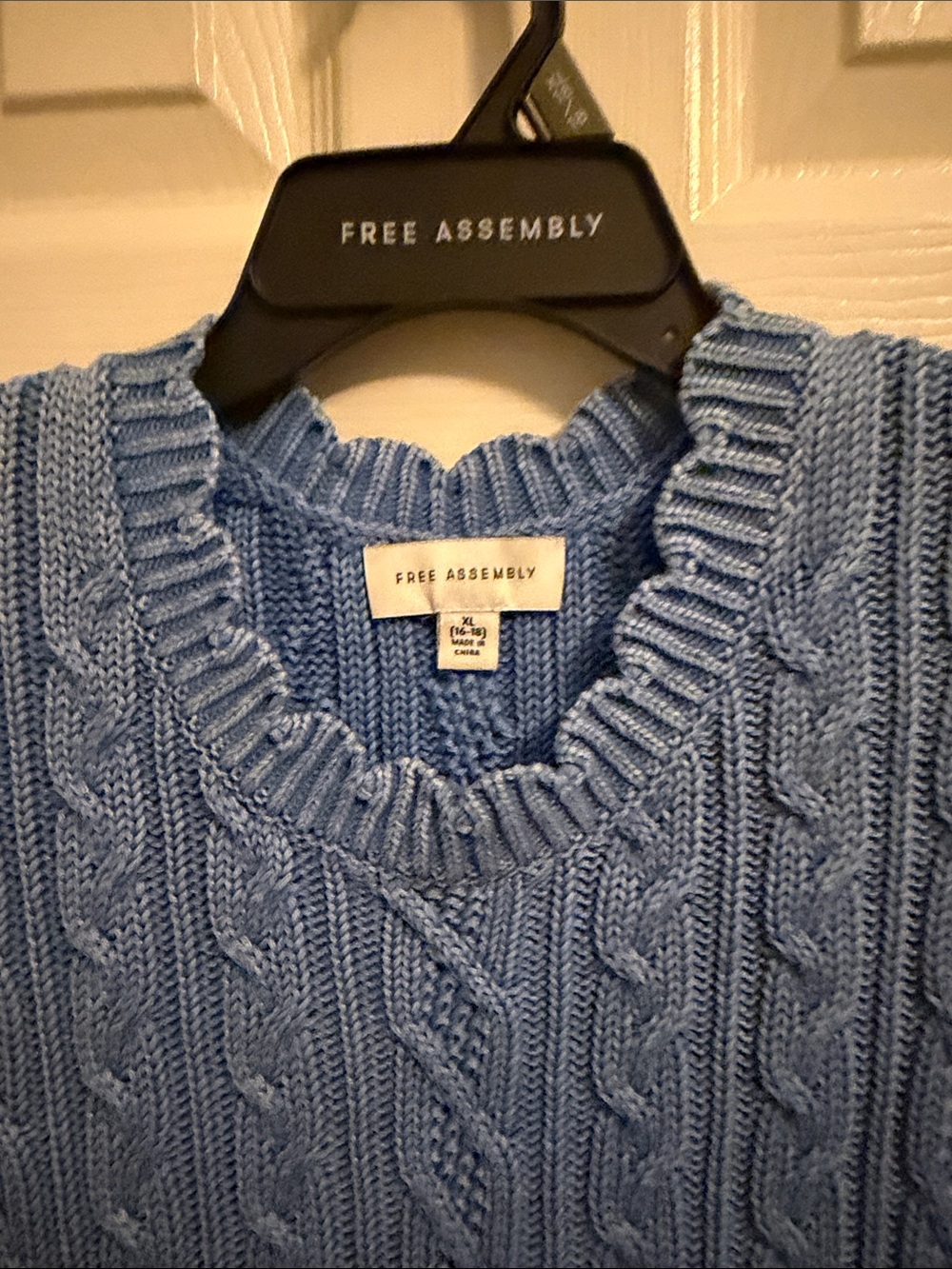 Crop Cable-Knit Sleeveless Sweater Vest in Light Blue by Free Assembly - Picture 4 of 8